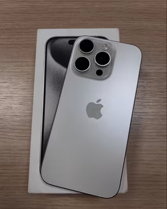 iPhone 15 pro 256 titanio naturale