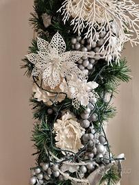 Decorazione natalizia verticale con luci