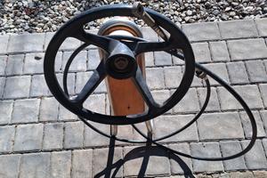 Pilotina per barca a motore tipo canadian