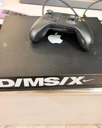 Xbox one x +controler