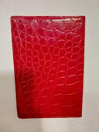 Portafoglio in coccodrillo rosso