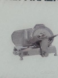 Affettatrice a gravità