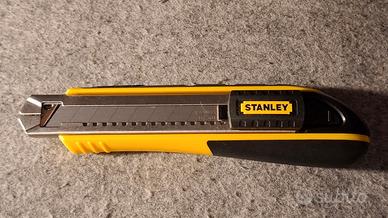 TAGLIERINO STANLEY FATMAX™ 18 mm nero-giallo Nuovo