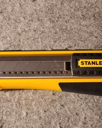 TAGLIERINO STANLEY FATMAX™ 18 mm nero-giallo Nuovo