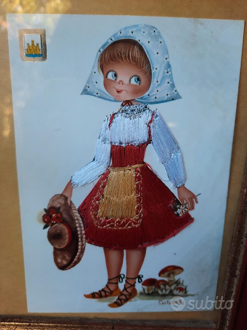 Cartoline ricamate costumi regionali vintage - Collezionismo In vendita a  Perugia