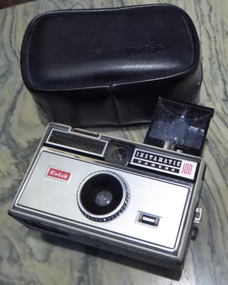 Macchina fotografica Kodak Instamatic 100 Vintage