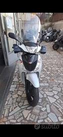 SH125 2010