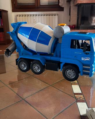 camion bruder