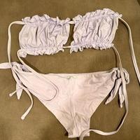 bikini subdued