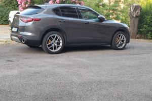 alfa romeo stelvio 210cv Q4