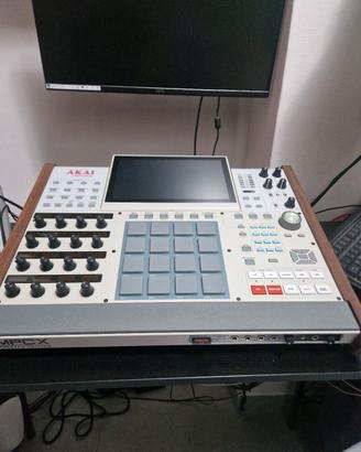 Akai MPC X SE + SSD 1TB + Stand + Decksaver
