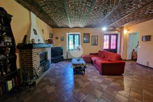 CASA SEMINDIPENDENTE A VILLAFRANCA D'ASTI