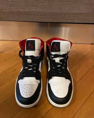Air Jordan 1 mid