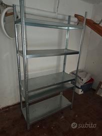 Scaffali ferro