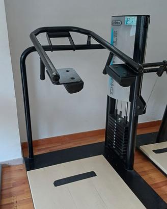 Macchinario palestra GymTribe Standing – Spalle