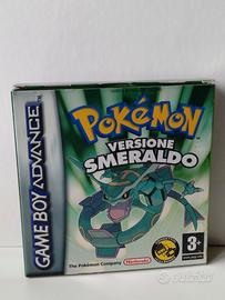 Pokémon smeraldo con scatola