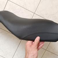 Sella imbottita rialzata TRIUMPH Street triple 675