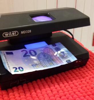 Controllo monete false 5 ,10 ,20 ,50, 100 euro