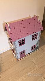 Casa delle bambole completa e in perfetto stato