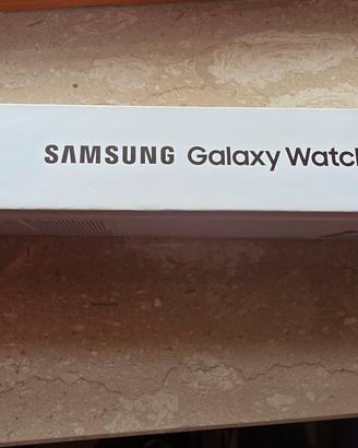 Samsung Galaxy Watch 4