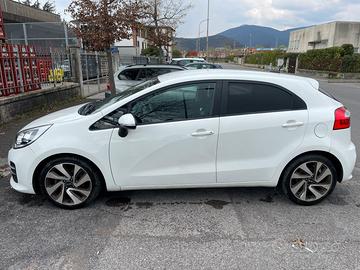 Kia Rio del 2016