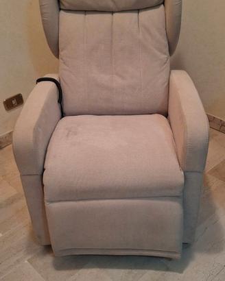 Poltrona reclinabile elettrica
