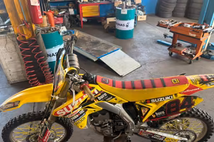 Suzuki 250 4 Tempi