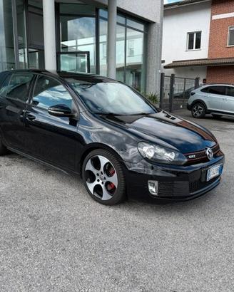 Volkswagen Golf GTI 2.0 TSI 5p.