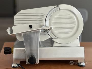 Affetatrice disco 210