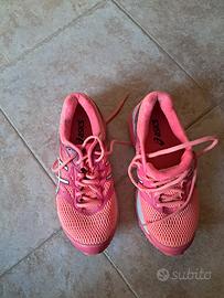 Running donna. 