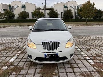 Lancia ypsilon 1.3 multijet Platino