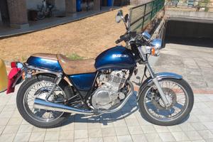 Suzuki Tux 2001