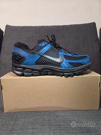 Nike Zoom Vomero 5 - Black/Racer Blue - Nuove 44