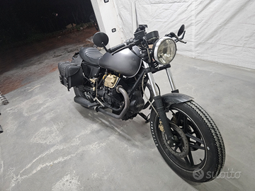 Moto guzzi v65 cafe racer