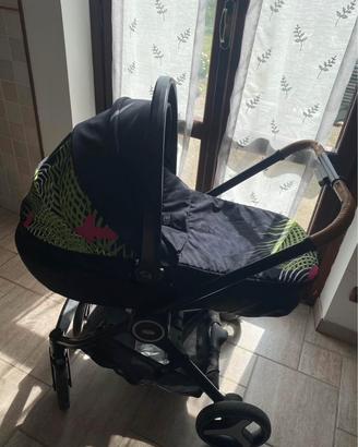 Passeggino trio della Chicco