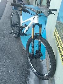 Enduro  YT jeffsy