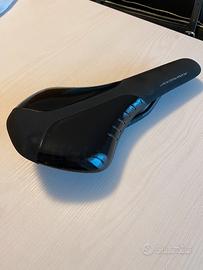 Fizik Antares R1