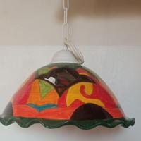 Lampadario e lampada da tavolo