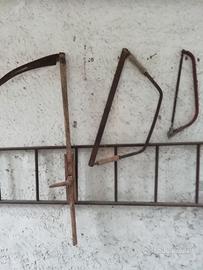 Seghe vecchie e falce