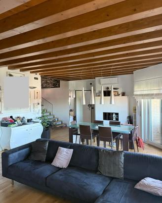 TvFuoriMuraNord strepitoso attico 4camere 3servizi