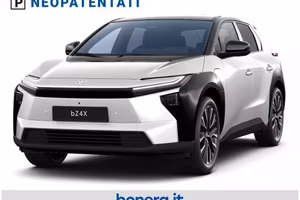 Toyota bZ4X 73,1 kWh Premium awd-i
