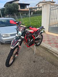 Moto cross