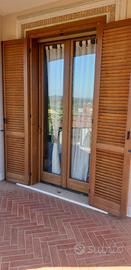 INFISSI IN ROVERE LAMELLARE