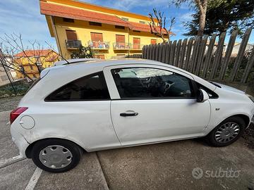 Opel corsa 1000 75cv