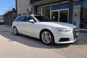 Audi A4 Avant 2.0 TDI 150 CV ultra S tronic Busine