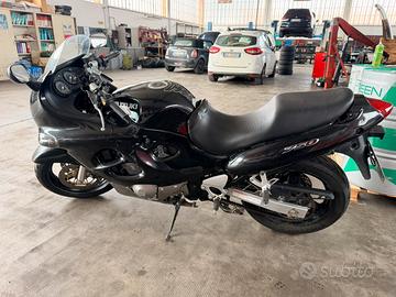 Suzuki GSX 750 f 2004