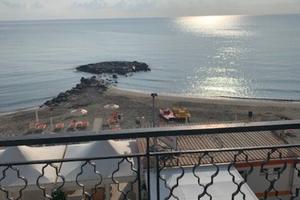 Trilocale Fronte mare a Ceriale