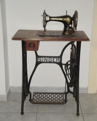 macchina da cucire singer originale  anni 50