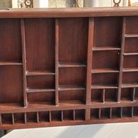 Bacheca portaoggetti in legno