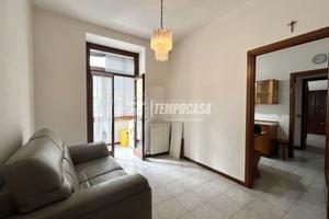 AMPIO QUADRILOCALE CON DUE CANTINE!